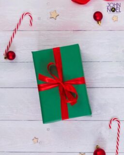 There’s still time to grab the latest #TototheNinjaCat by @dermotoleary for the purrr-fect Christmas present 🐈‍⬛🎄

Buy anywhere that sells books or follow this link - https://geni.us/TotoSeries1